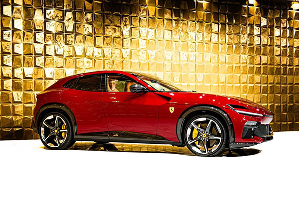 Ferrari Purosangue (2025)